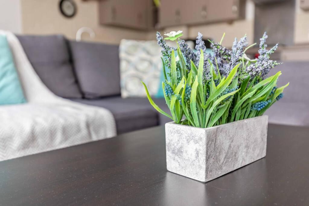 2 Bed & 2 Bath Cosy Apartment Slough- Free Parking Екстер'єр фото